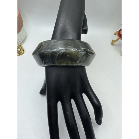 Chunky Statement Bangle Bracelet Green Olive Gray Swirl Wide Retro Acrylic 8 - Picture 3 of 6